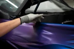 auto-service-salon-doign-car-wrapping