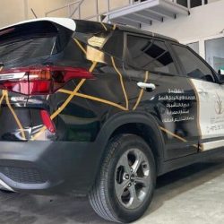 van vinyl graphics dubai